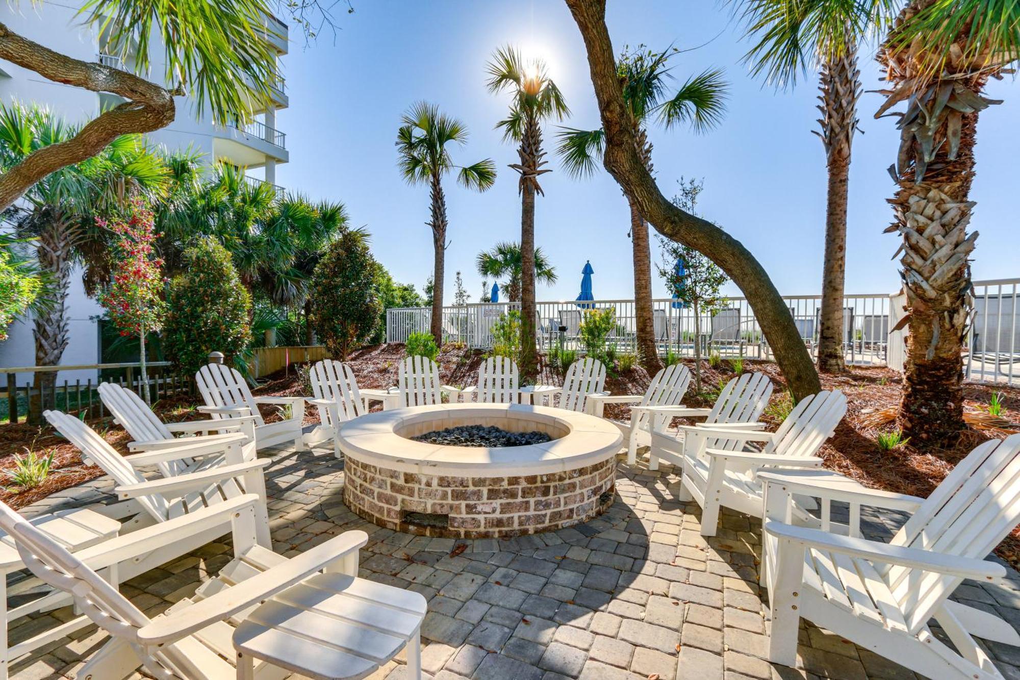 Palmetto Dunes Villa With Lagoon And Fountain Views ヒルトンヘッドアイランド エクステリア 写真